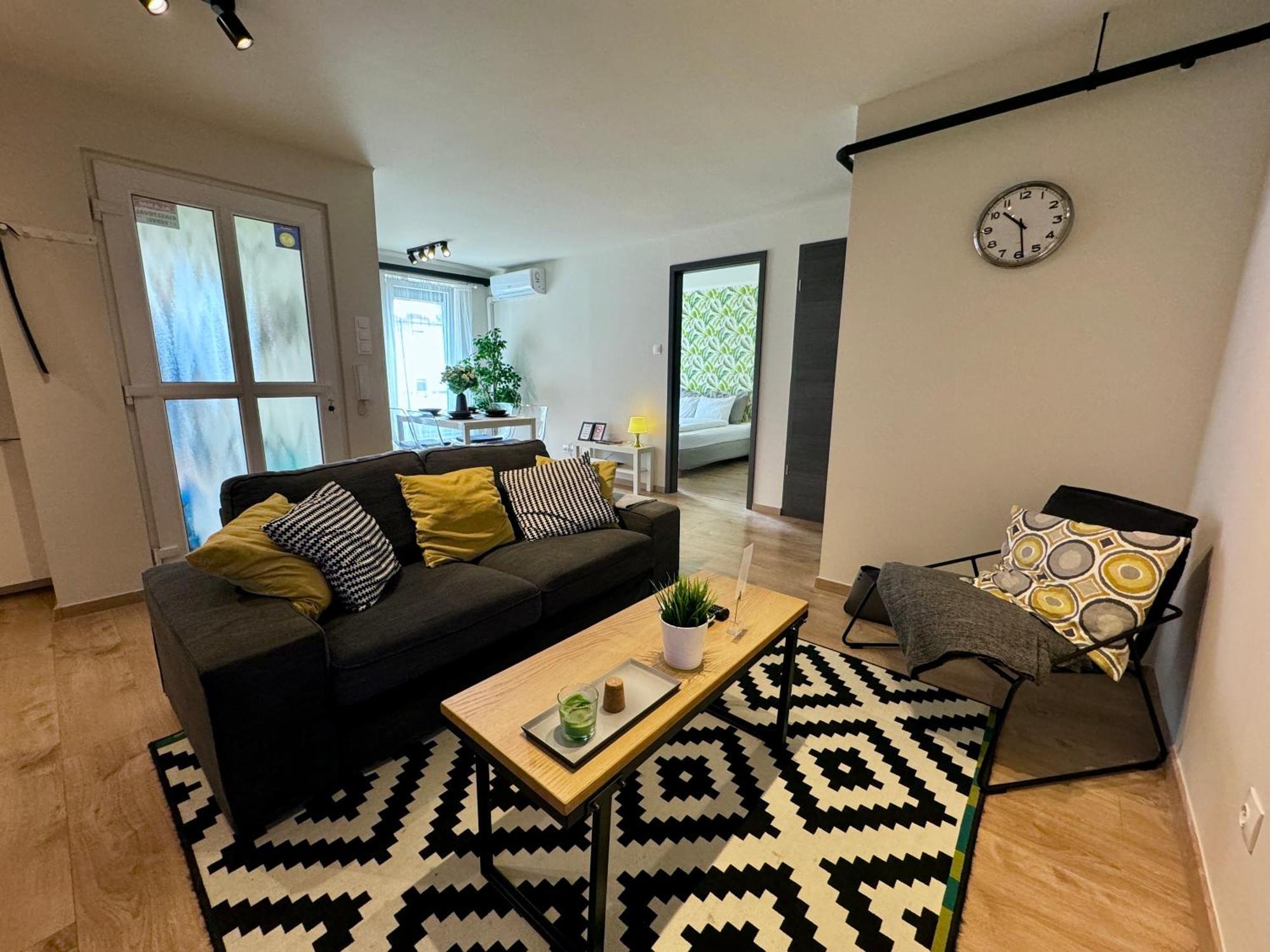 Emerald Apartment Boedapest Buitenkant foto